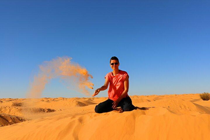 Morning Red Dunes Desert Safari – 4 Hours of Adventure from Dubai