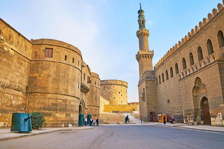 Guided Tour to old Cairo with lunch