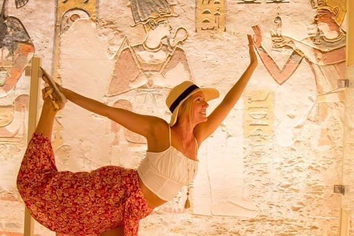 Private Luxor Tour Valley of the kings Habu Temple King Tut tomb