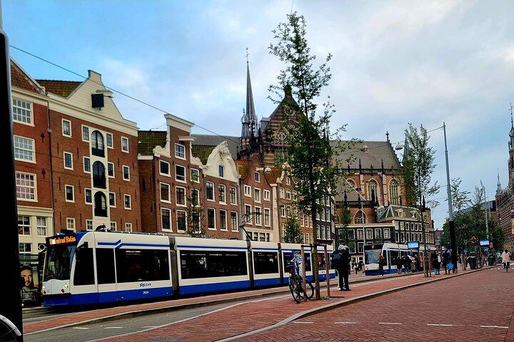 Amsterdam Introductory Walking Tour with a Local