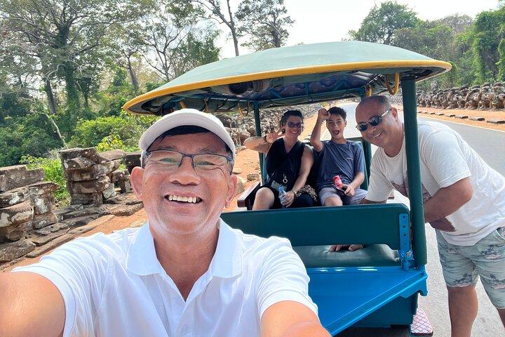 Full-Day Private Tuk Tuk Tour of Angkor Wat Temples