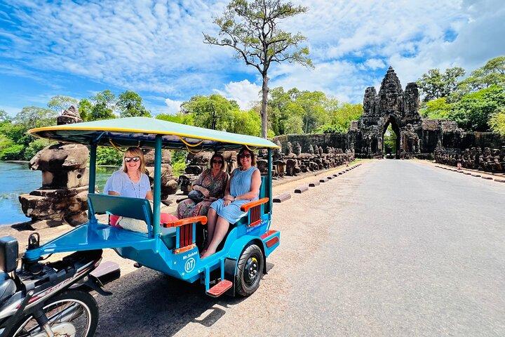 Full-Day Private Tuk Tuk Tour of Angkor Wat Temples