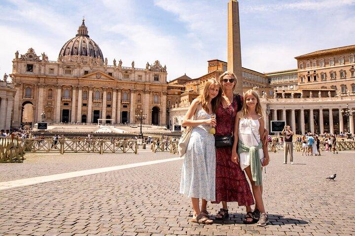 Guided Tour Vatican Museum, Sistine Chapel , St peter's Basilica