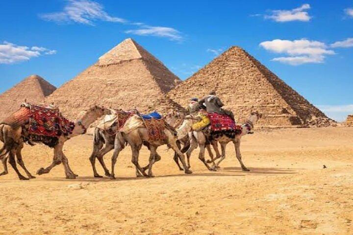 Shared Full Day Tour to Giza Pyramids from Giza
