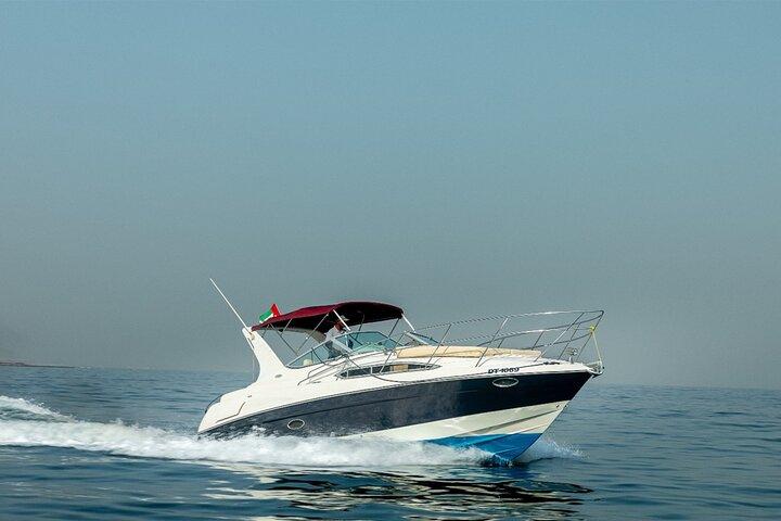 Private 33ft Luxury Boat Cruise In Dubai 8 PAX