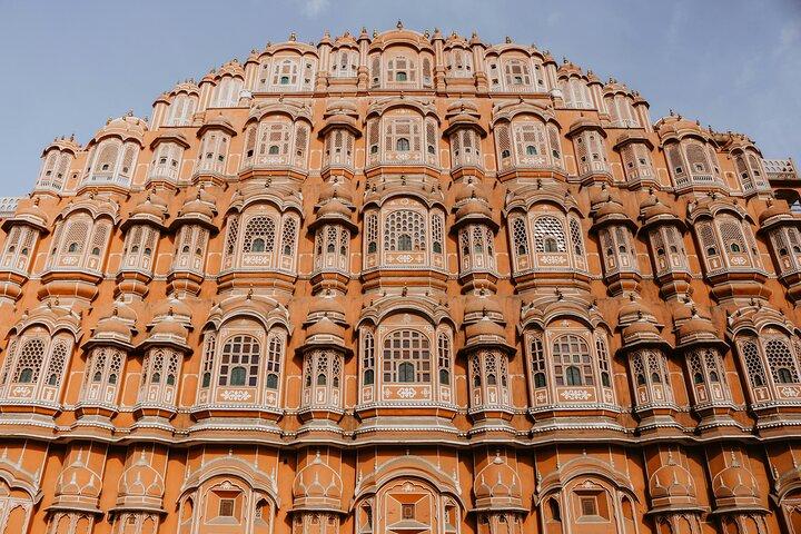 Private 2 Day Jaipur Heritage City Tour with Forts and Palaces
