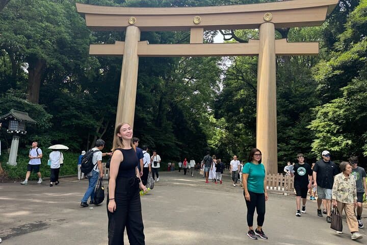 Tokyo Shibuya, Harajuku, and Meiji Jingu Youth Culture Tour