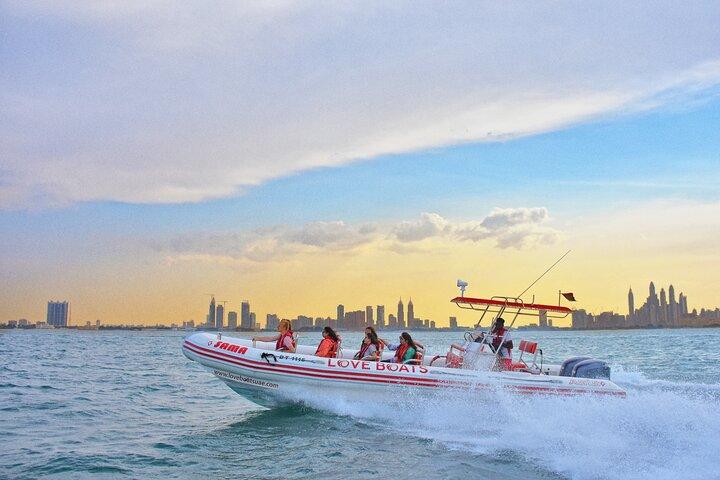 Dubai Speedboat: Cruise Atlantis, Marina & Burj Al Arab Tour