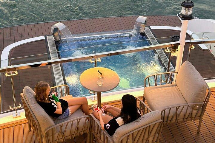 Halong City Night Tour: Sunset Views, Dining on a Luxury Yacht