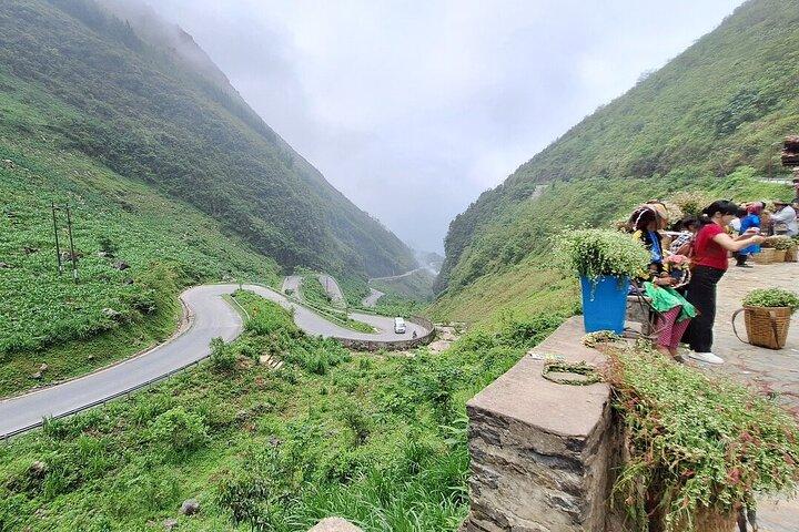 Best Choice Ha Giang Loop Car 3 Days 2 Nights Package Tour