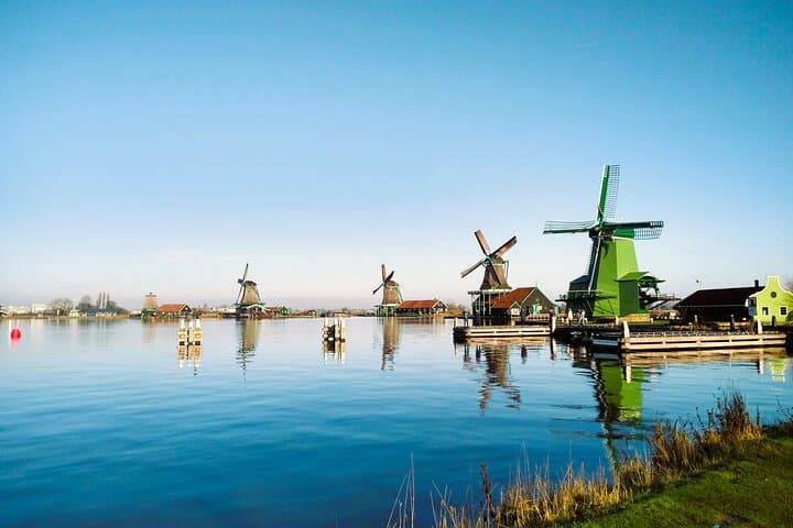 Private tour to Zaanse Schans, Edam, Volendam and Marken