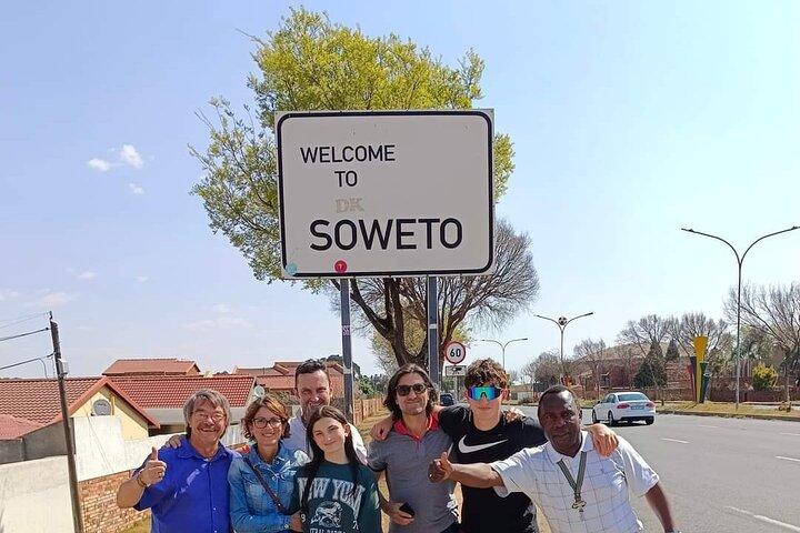 Johannesburg and Soweto Historical Half Day Tour