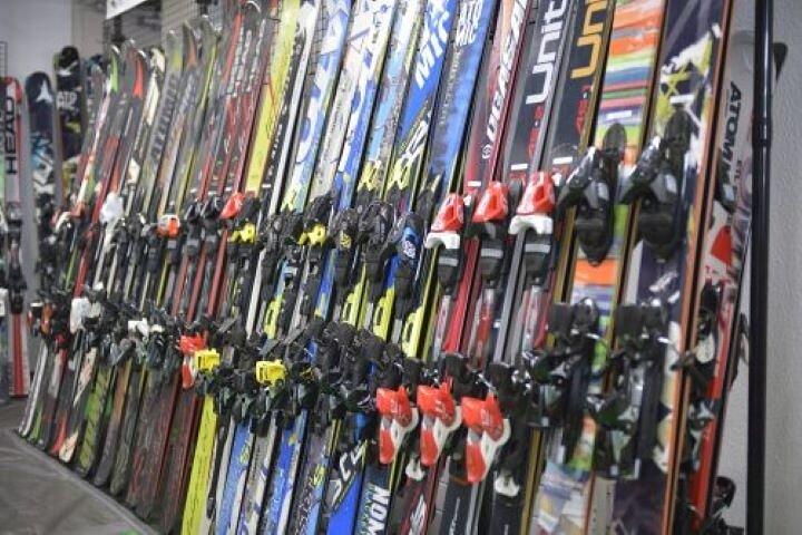 1-Day Ski Tour Package from Nagano Station