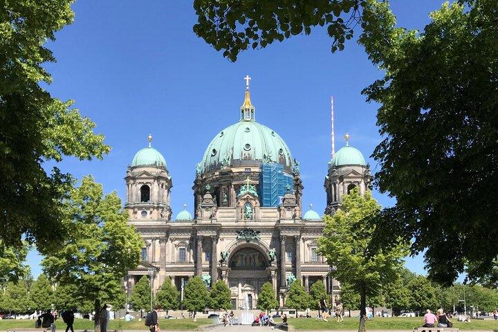 All-day Berlin Private Tour with Expert Guide