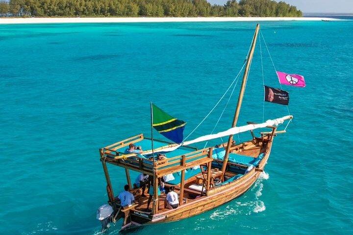Full Day Mnemba Island Extra Luxury Dhow in Zanzibar