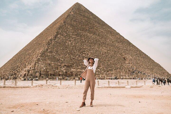 Shared Full Day Tour to Giza Pyramids from Giza