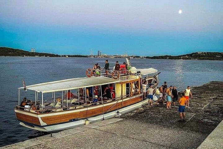 Dolphin & Sunset tour with Brijuni panorama and dinner
