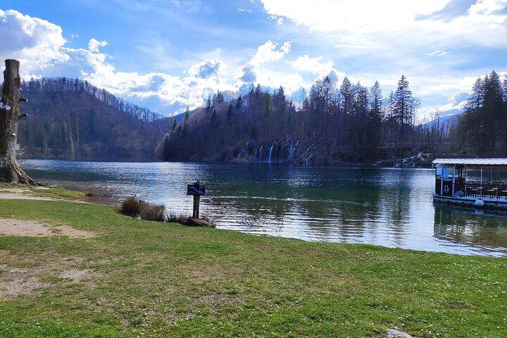Private Roundtrip Transfer from Zadar to Plitvice National Park