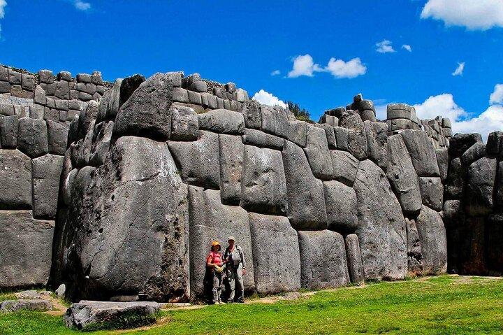 Cusco: Half-Day City Tour with Sacsayhuaman and Qenqo