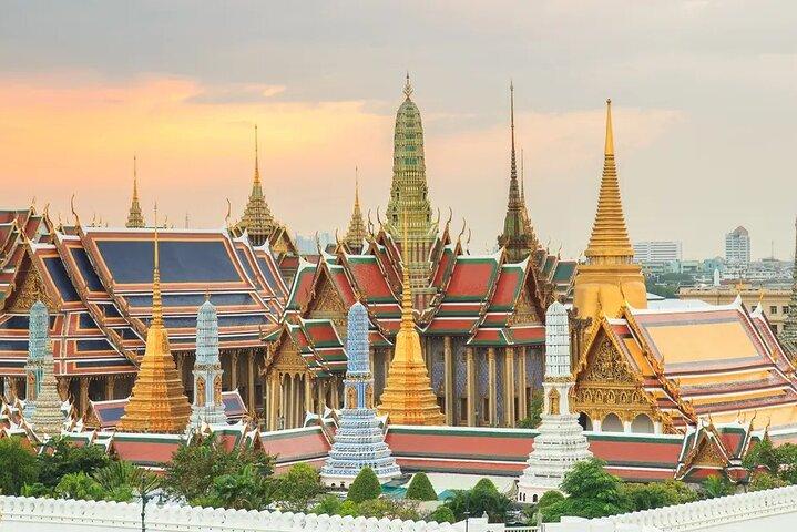 Private Bangkok Car and Driver with Custom Route