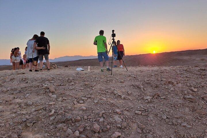 Hurghada Desert Safari, Stargazing, Bedouin Dinner & Jeep Tour