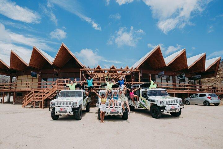 Aruba Signature Jeep Tour: Natural Pool and Baby Beach