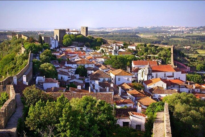 From Lisbon: Nazaré and Óbidos private tour