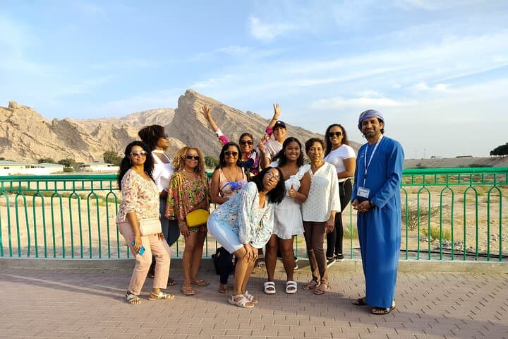 Al Ain City Tour From Dubai: Camel Market, Oasis & Historic Fort