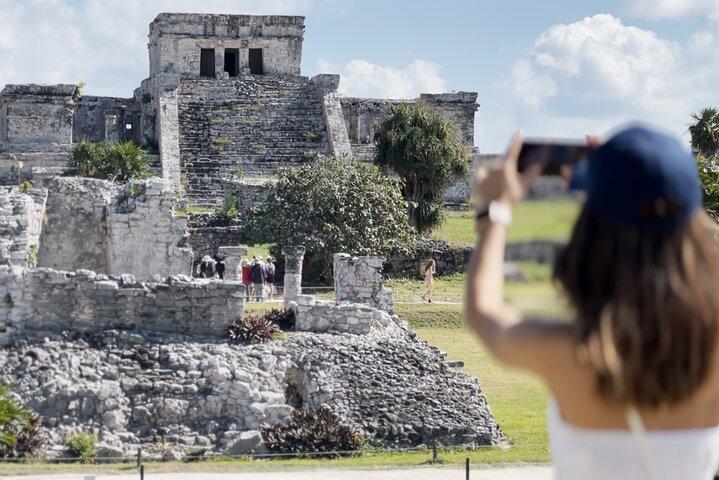 Tulum and 2 cenotes from Riviera Maya in half a day