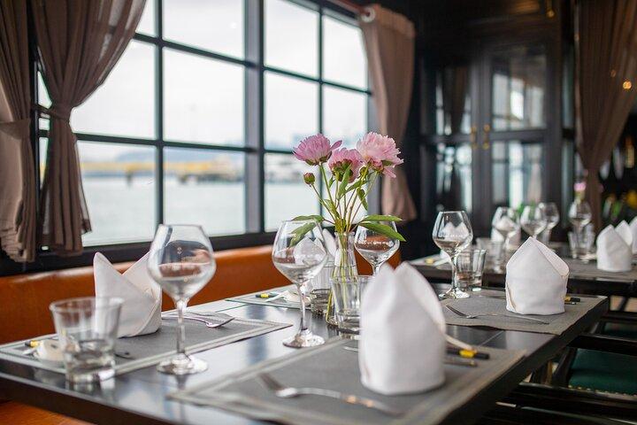 From Hanoi: Day Cruise Discover the Beauty of Bai Tu Long Bay