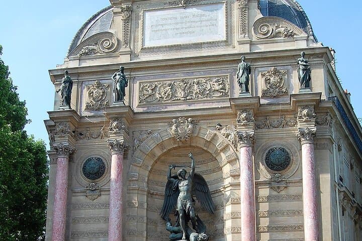 Discovering the Heart of Paris