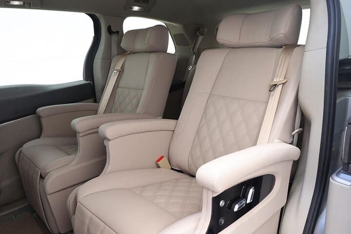 24 Hours Private Transfer from Hong Kong to Macau by 7 Seats Car