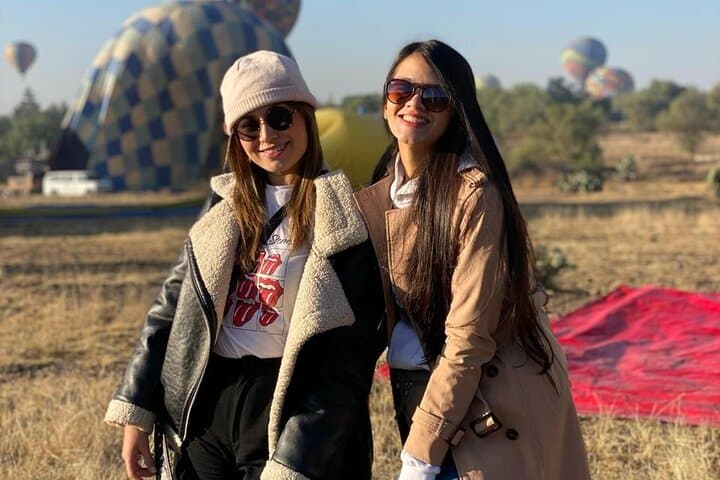 Sunrise Balloon Flight + Cave Breakfast