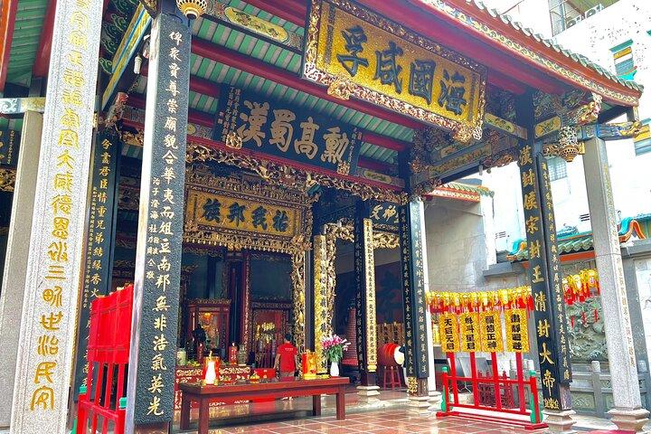 [Free E-sim] Chinatown Heritage Highlights Half Day Tour