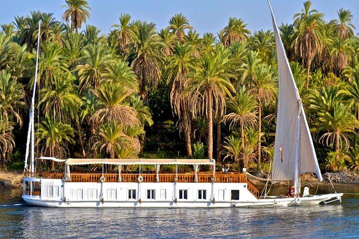 Luxury Dahabya Charter 5-Day Private Nile Cruise Luxor to Aswan