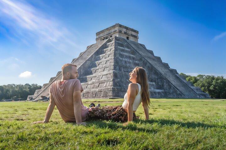 Chichén Itzá Full-Day Tour with Mayan Buffet, Cenote & Valladolid