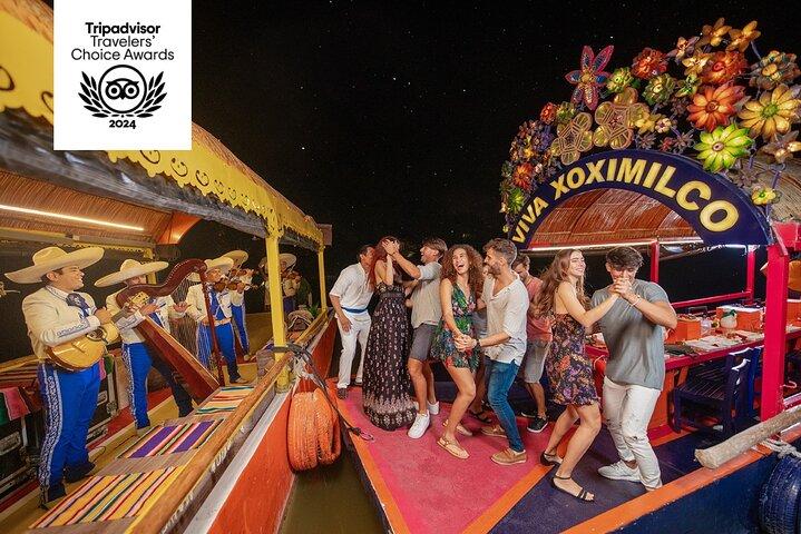 Xoximilco: Boat Fiesta Tour, Tasting, Tequila Bar and Transport