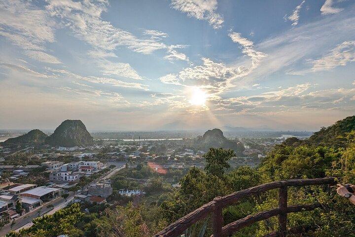 Da Nang/Hoi An : Lady Buddha, Marble Mountains ,Am Phu Cave Trip