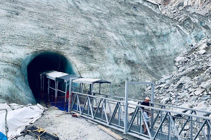 Geneva Day Trip to Mont Blanc glacier and 3860m Top