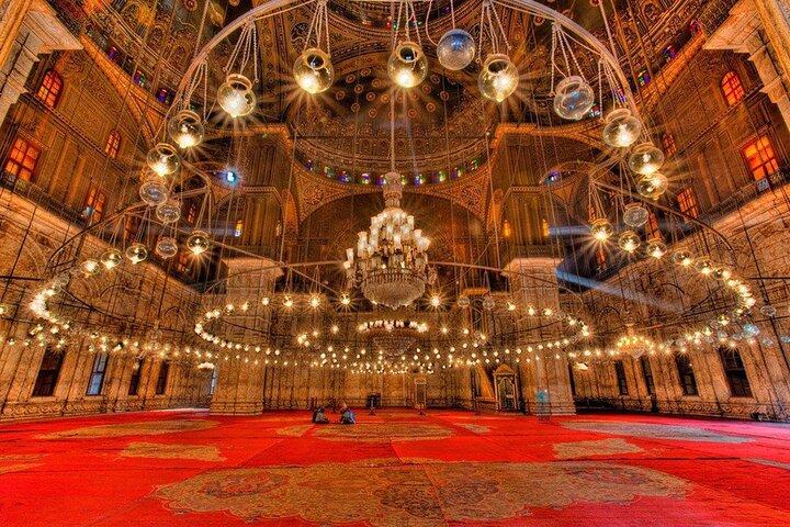 Guided Tour to old Cairo with lunch