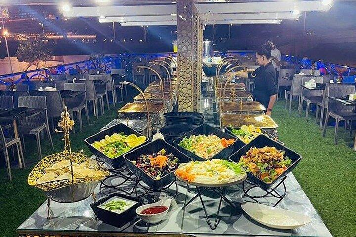 Dhow Cruise Dinner in Dubai Marina with Live Entertainment