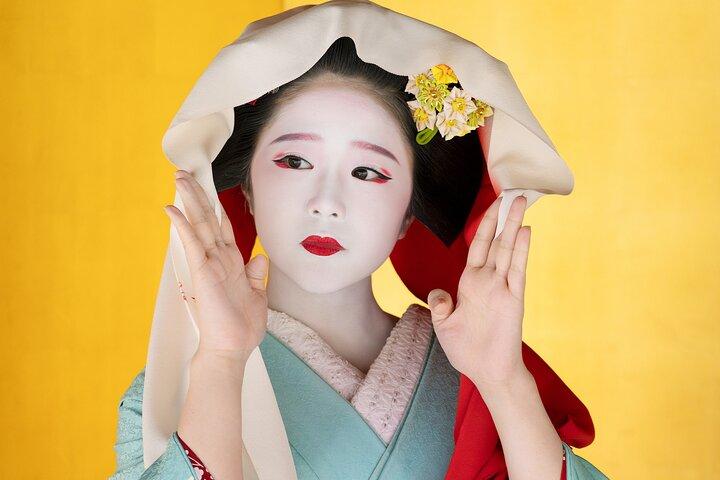 Kyomai Dance by Maiko Geiko and Visits of Gion Art Museum Kyoto