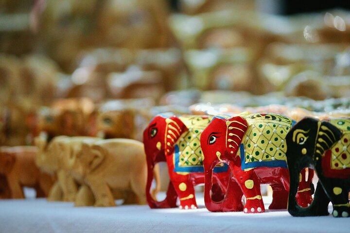 Jaipur Private Shopping Tour with Pickup
