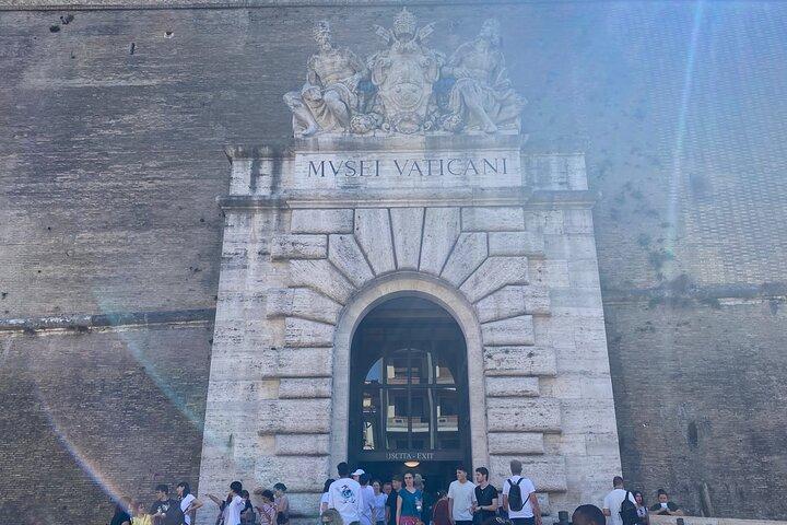 Vatican Early Tour: Museums & Sistine Chapel Guided Tour