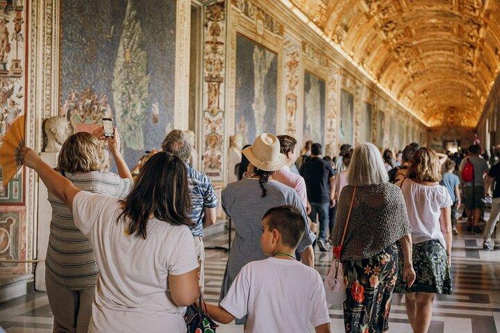 Rome: Vatican Museum & Sistine Chapel Guided Tour