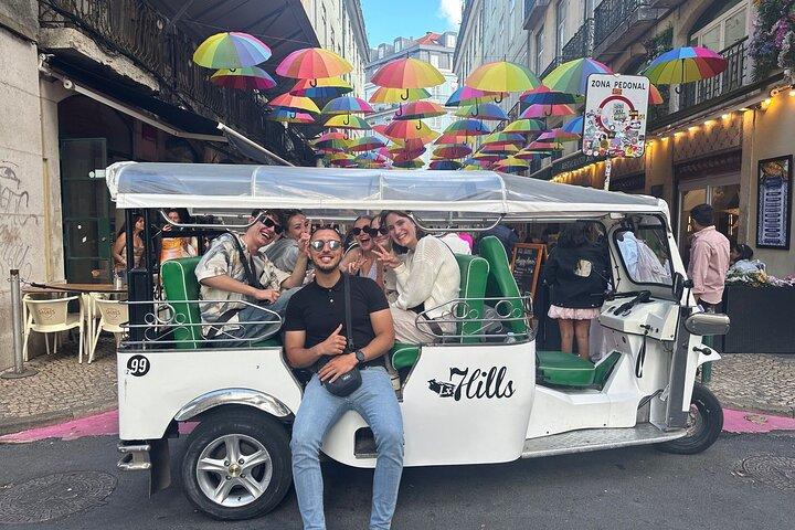 Lisboa: Tour Privado Exclusivo Histórico EV Tuk