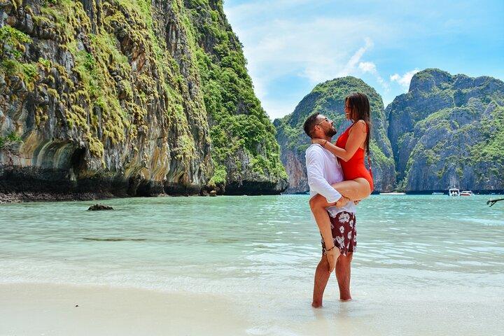 Phi Phi PREMIUM Day Trip: Maya Bay, Bamboo & Seaview Lunch