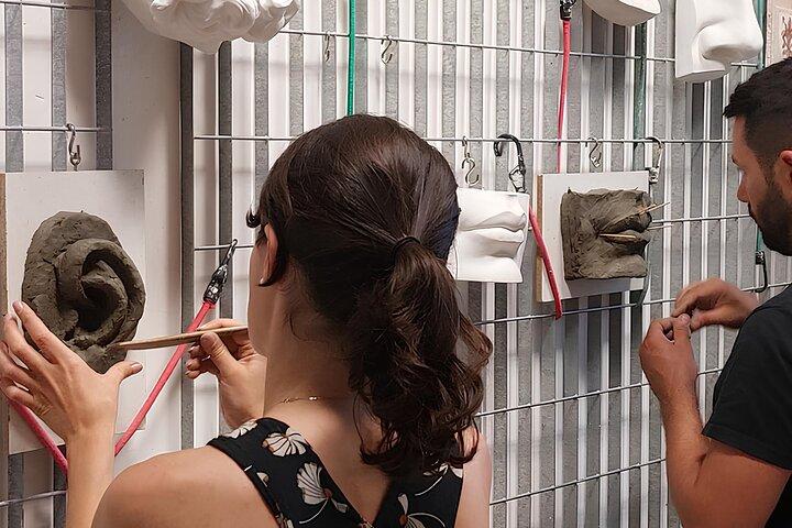 Sculpture in Florence : Traditional Clay modelling class