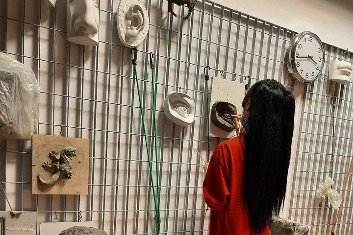 Sculpture in Florence : Traditional Clay modelling class