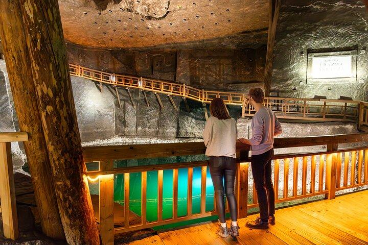 Krakow: Wieliczka Salt Mine Guided Tour with Pick-up options